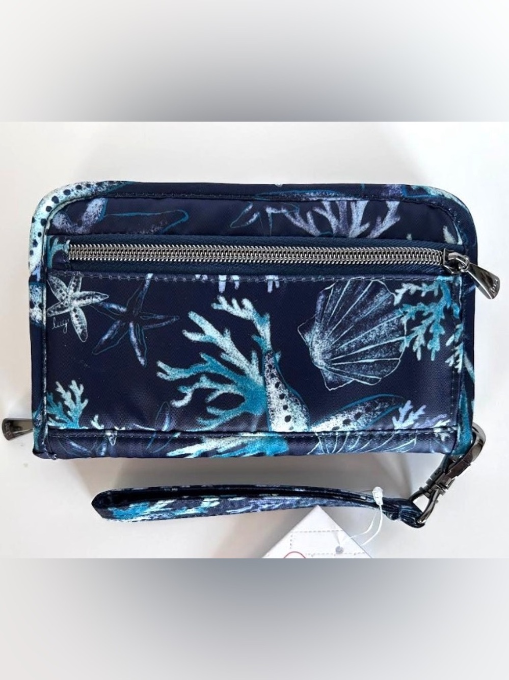 Lug Tandem Zip SE RFID Wallet Stars and Shells Navy HTF - Picture 4 of 4